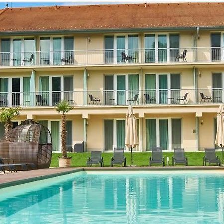 Sunshine 208 Apartman Балатонсарсо Екстериор снимка