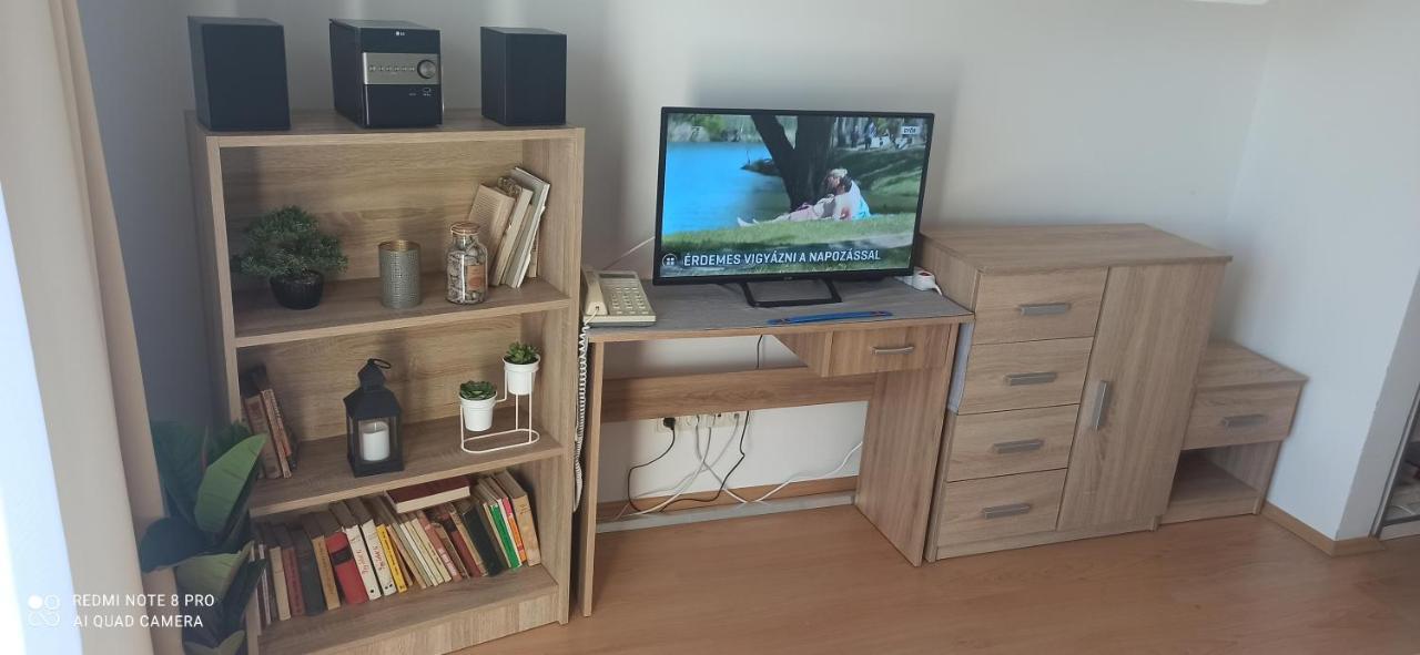 Sunshine 208 Apartman Балатонсарсо Екстериор снимка