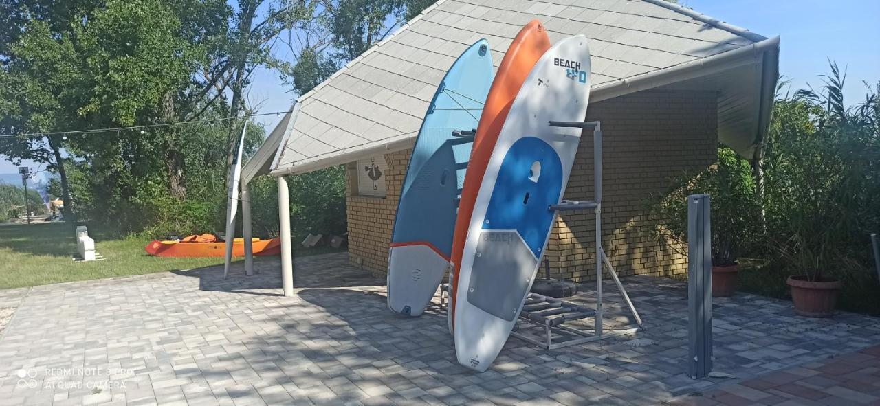 Sunshine 208 Apartman Балатонсарсо Екстериор снимка